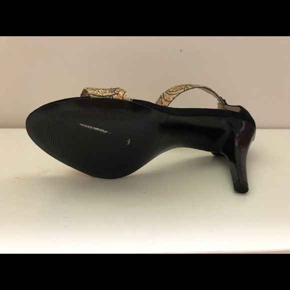 Alfani Anika Black/Gold Heels - Picture 5 of 8